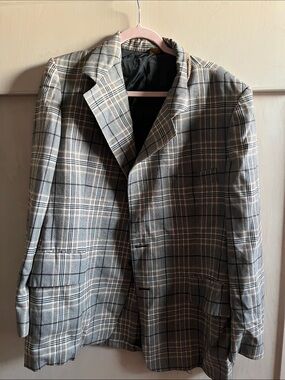 Men's Gray Plaid Blazer - Classic Tailored Style